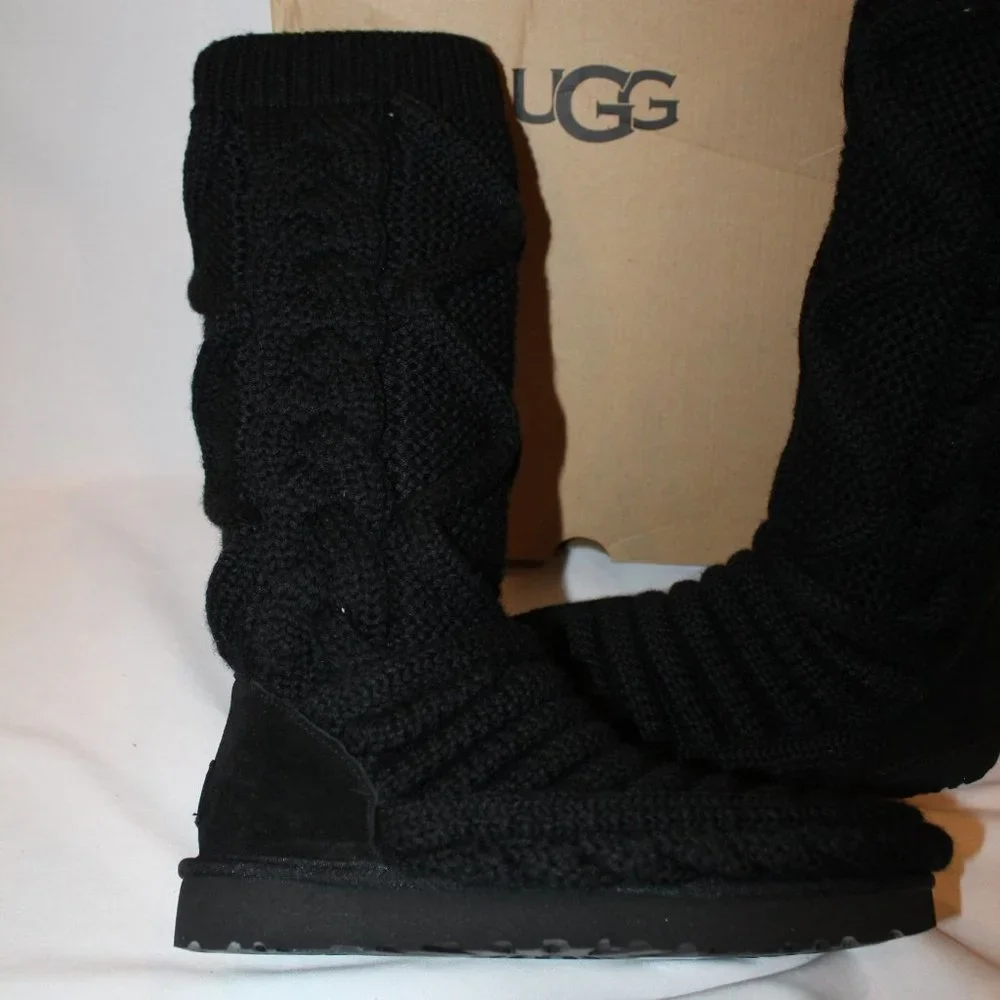 NIB UGG WOMEN'S TALL CHUNKY KNIT‎ TALL SWEATER PLATFORM BOOTS BLACK